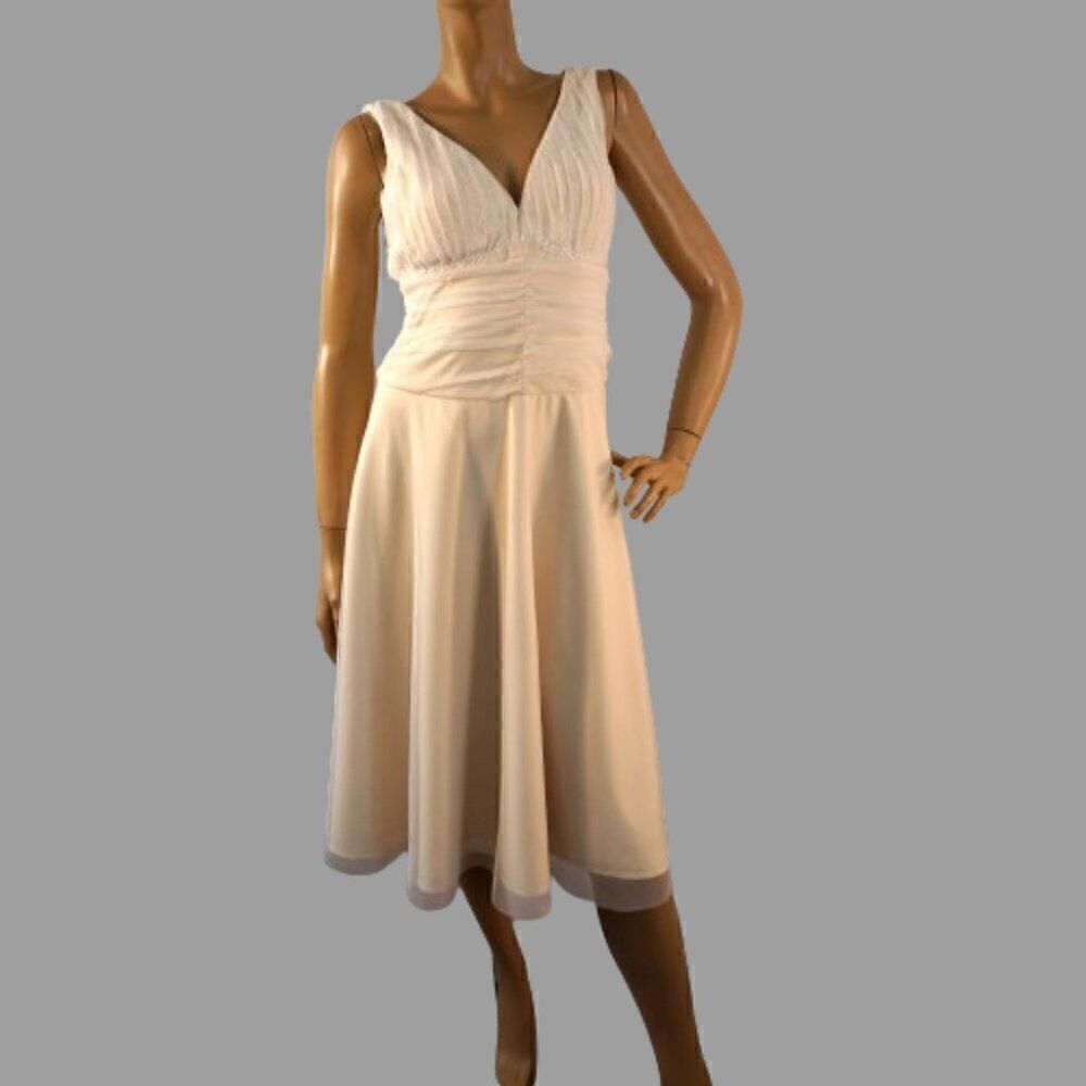 JS Boutique Dress Sz 8 Cream Tulle Satin Cocktail Sleeveless Cummerbund V-Neck
